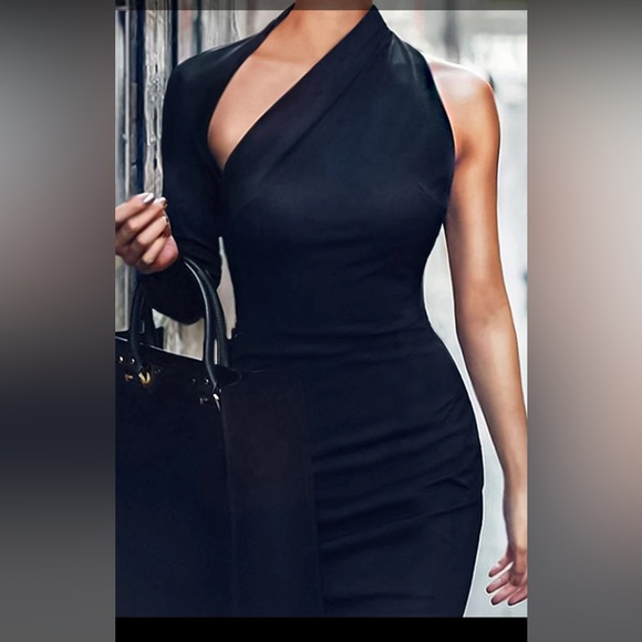 NWT DASHA MODERN MIDI DRESS (BLACK) - Picture 5 of 9